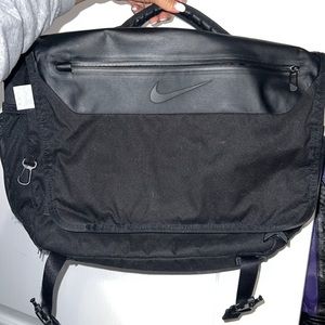 Nike laptop messenger  bag